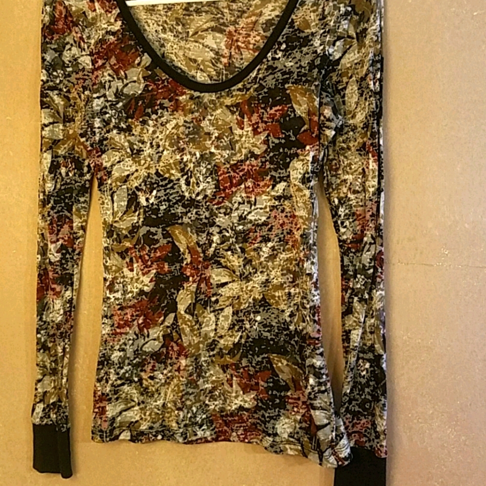 BKE small long sleeved shirt